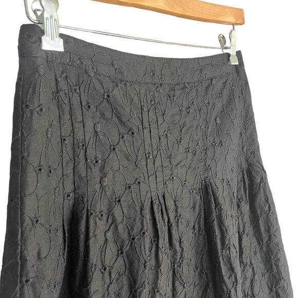 AUTOGRAPH | 100% Cotton Black Eyelet Lace Flare Skirt (4) - Picture 3 of 4